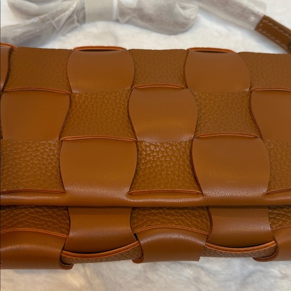 Fashion Brown Woven Shoulder Bag - Picture 2 of 6